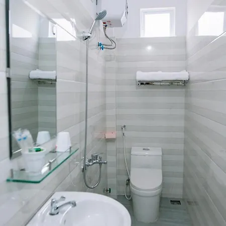 Hoa Ban Homestay Hue Exterior photo
